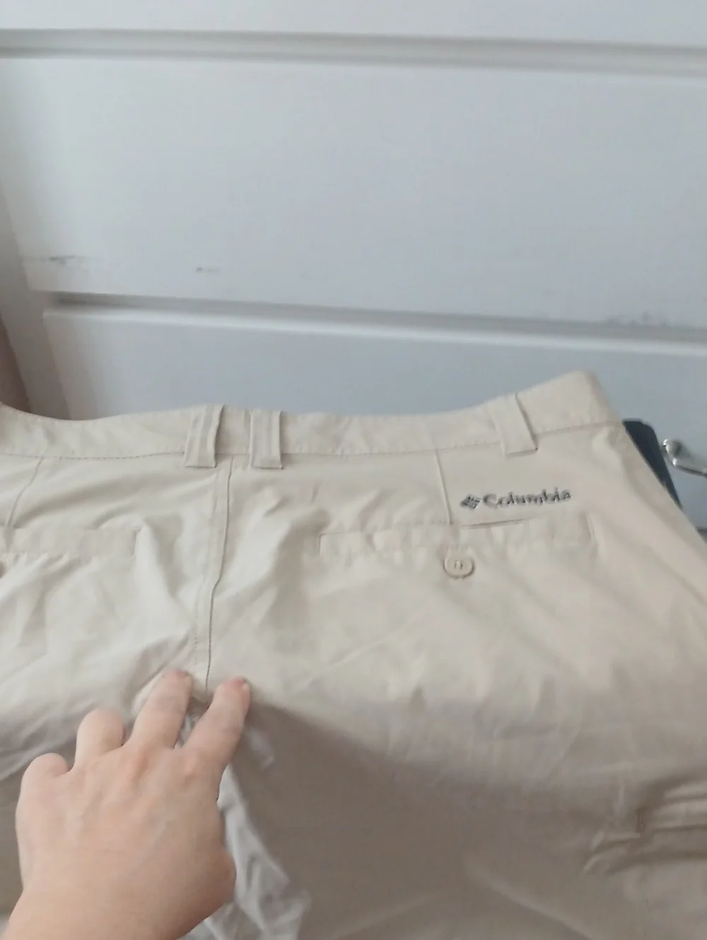 Columbia Men's Casual Chino Shorts in Beige